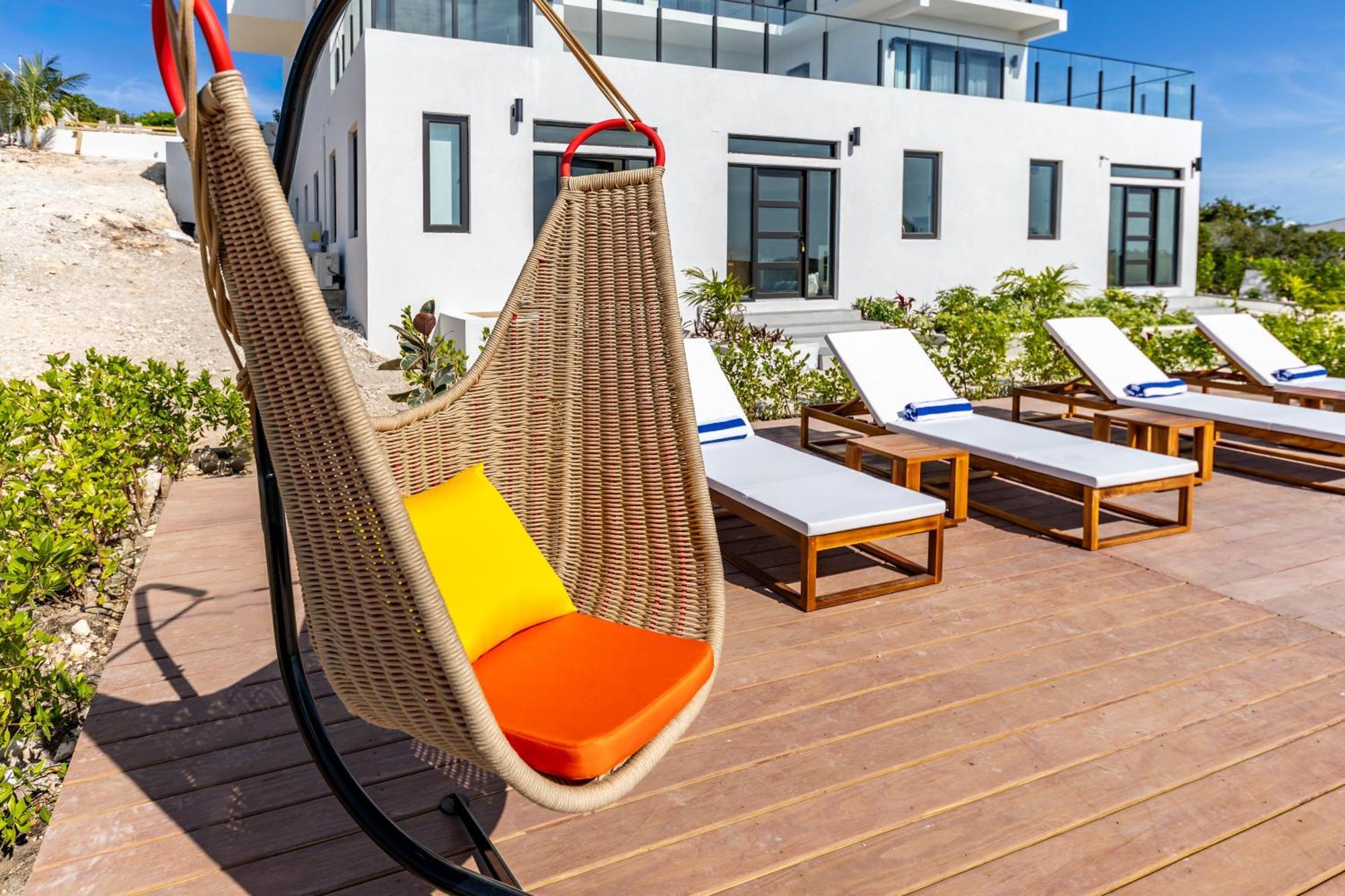 Jade I Long Bay Retreat I Luxury Stay Near Grace Bay & Long Bay Beach ภายนอก รูปภาพ